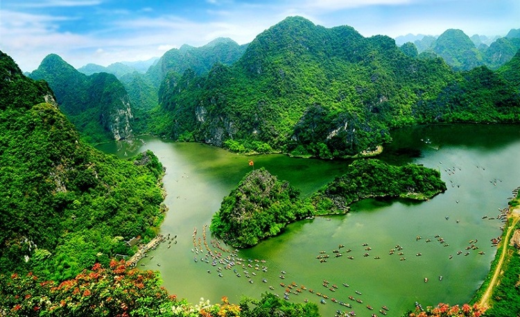 what to visit in ninh binh in 1 day trang an